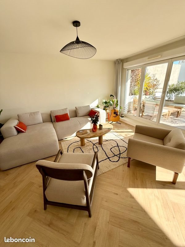 Appartement à louer, 81m², Marseille 6ème