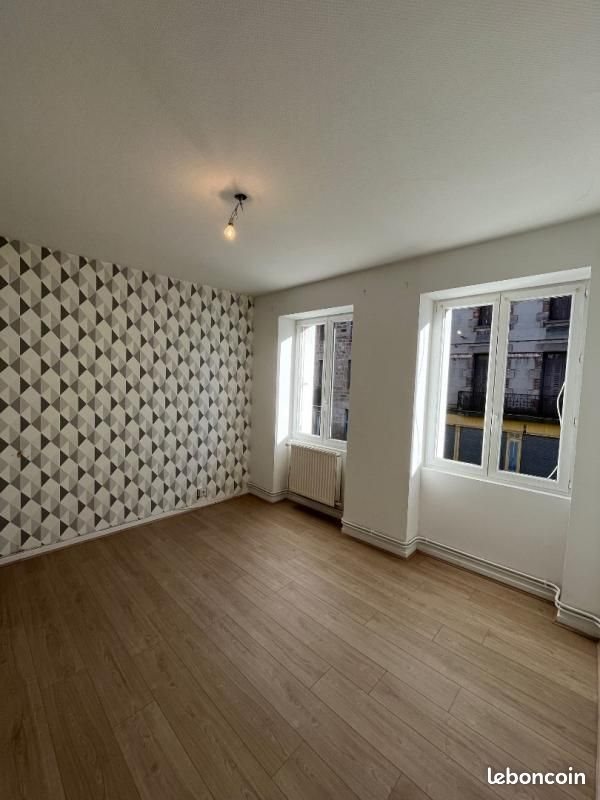 Appartement à louer, 71m², Le Chambon-Feugerolles