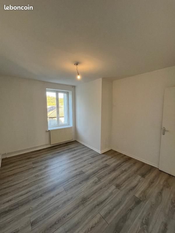 Appartement à louer, 71m², Le Chambon-Feugerolles