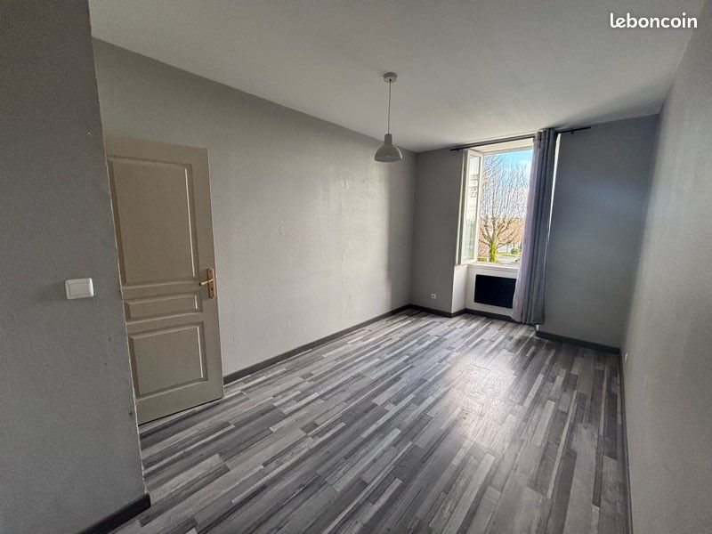 Appartement à louer, 50m², Saint-Jean-d'Angély