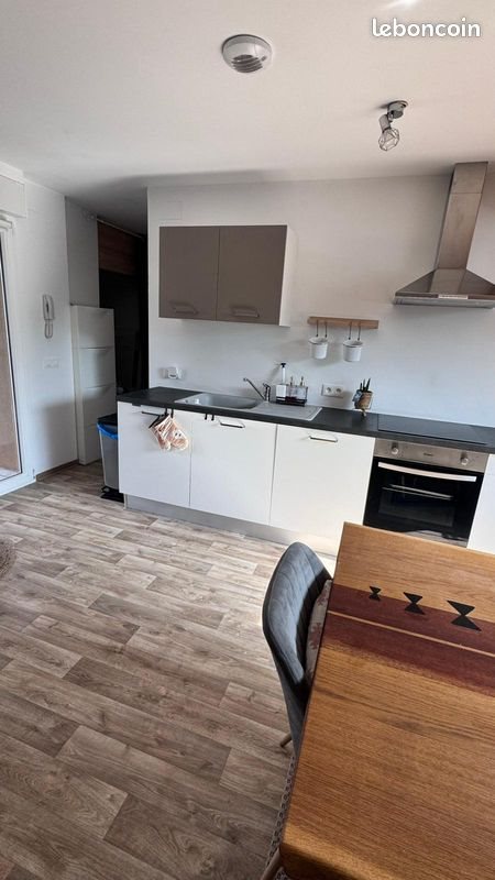 Appartement à louer, 77m², Betting