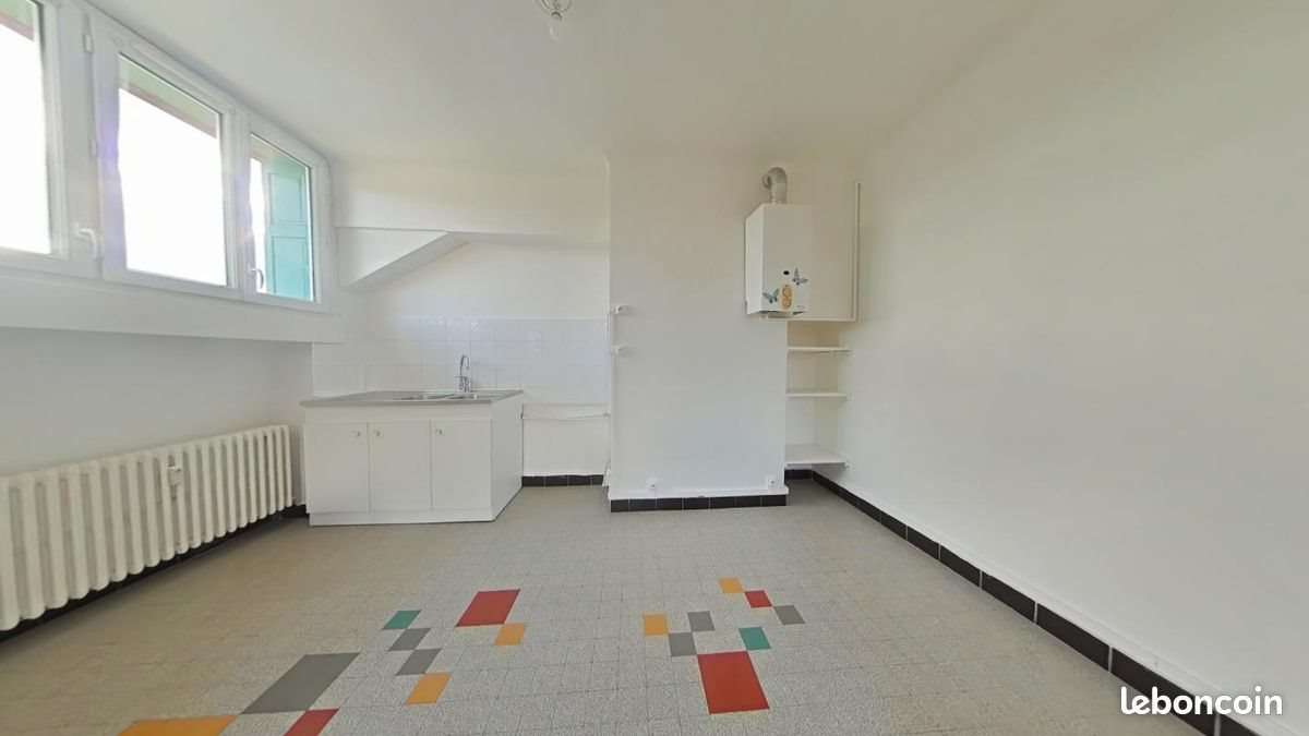 Appartement à louer, 39m², Saint-Priest-en-Jarez