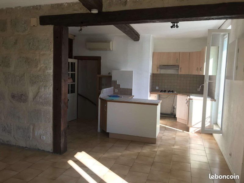 Maison à louer, NaNm², Montbazin