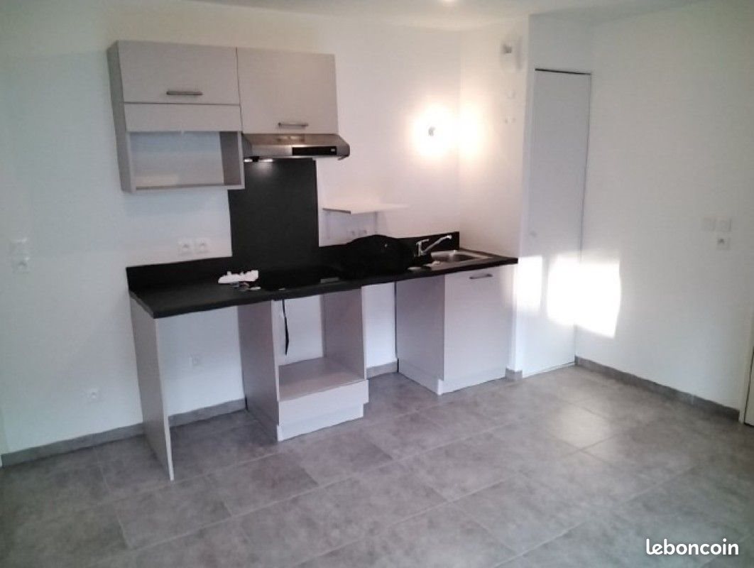Appartement à louer, 38m², Meyzieu