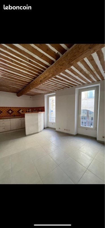 Maison à louer, 60m², Eyguières