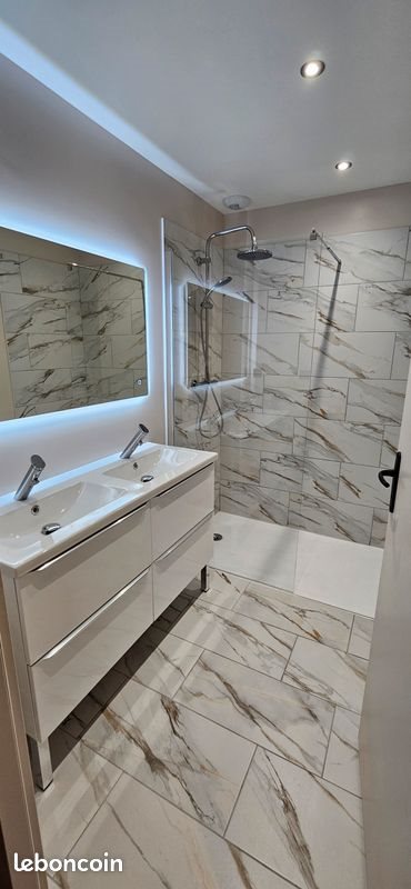 Appartement à louer, 77m², Lourdes