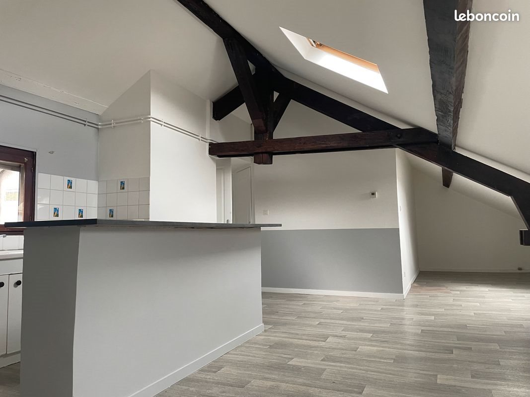 Appartement à louer, 60m², Saint-Max