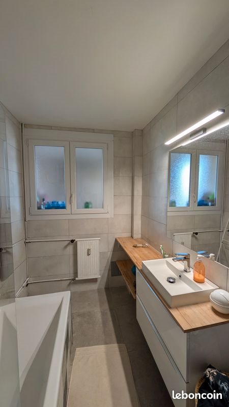 Appartement à louer, 81m², Guilherand-Granges