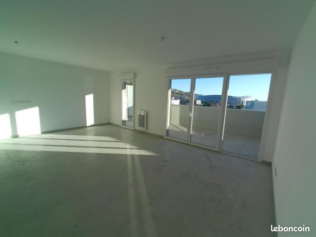 Appartement à louer, 67m², Nice