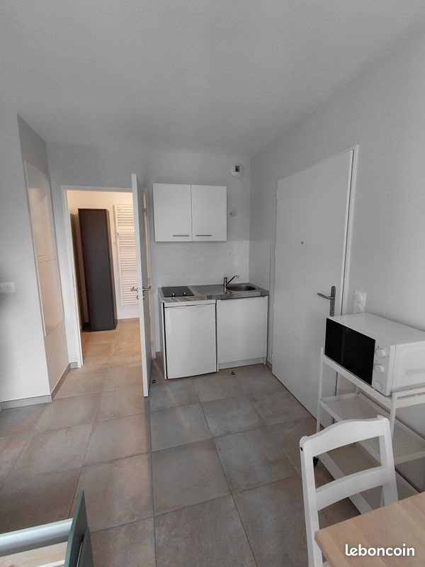 Appartement à louer, 19m², Saint-Etienne