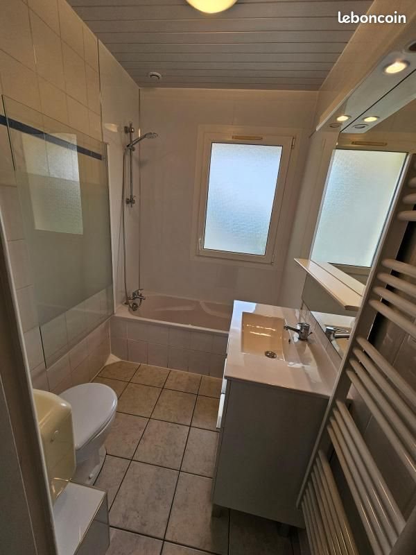 Maison à louer, 86m², Pont-l'Abbé-d'Arnoult