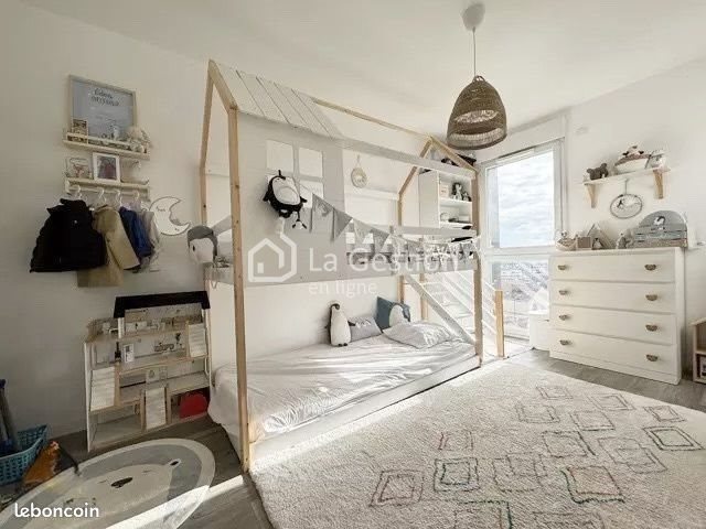 Appartement à louer, 82m², Melun