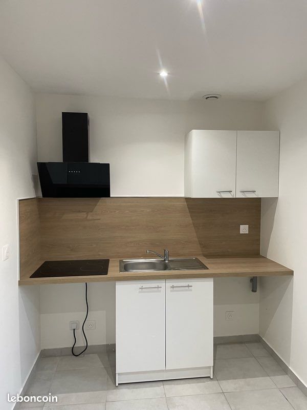 Maison à louer, 60m², Perrier