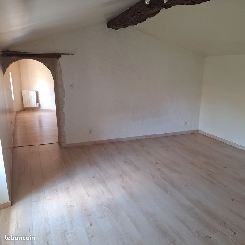 Maison à louer, 110m², Varaize