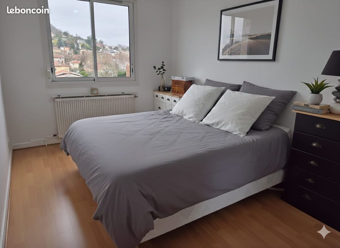 Appartement à louer, 83m², Montluel