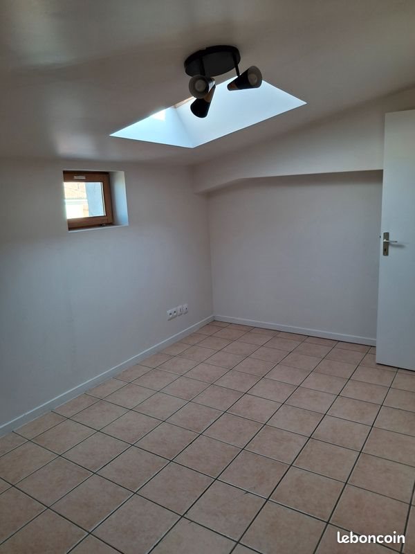 Appartement à louer, 32m², Lachassagne