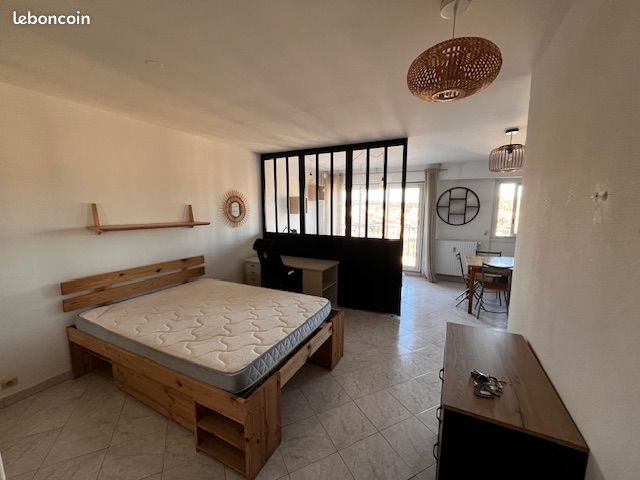 Appartement à louer, 34m², Nîmes