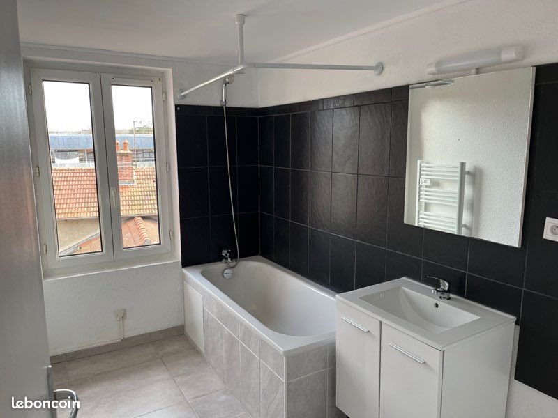 Appartement à louer, 45m², Saint-Junien