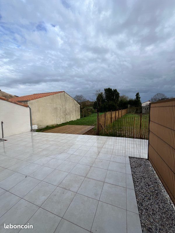 Maison à louer, 130m², Fors