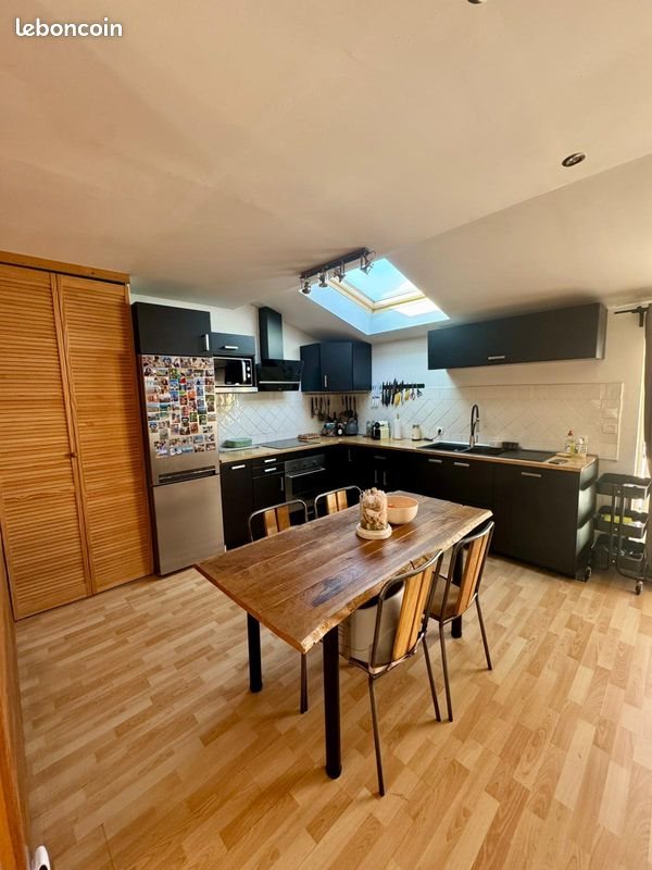 Appartement à louer, 71m², Théza