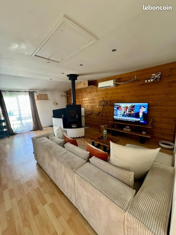 Appartement à louer, 71m², Théza