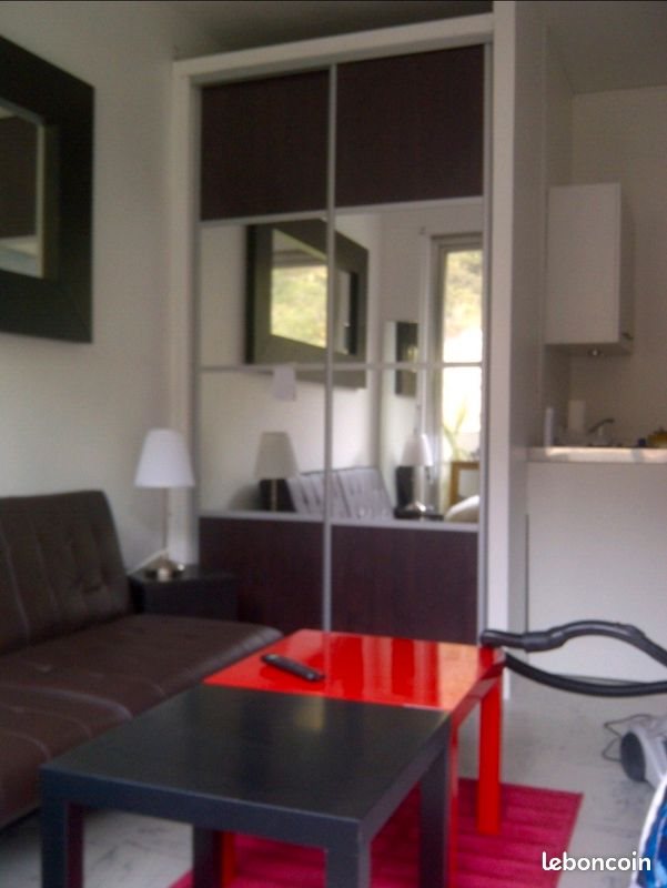 Appartement à louer, 17m², Marseille 8ème