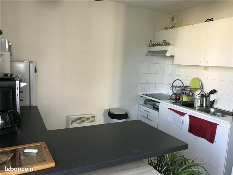 Appartement à louer, 66m², Saintes