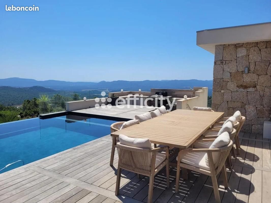 Maison à vendre, 330m², Porto-Vecchio