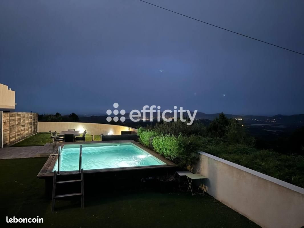 Maison à vendre, 330m², Porto-Vecchio
