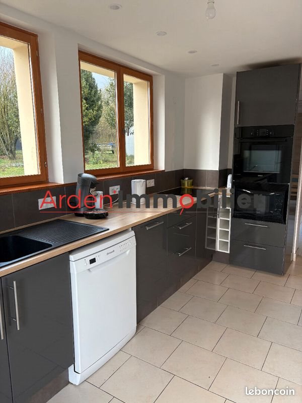Appartement à louer, 102m², Novy-Chevrières