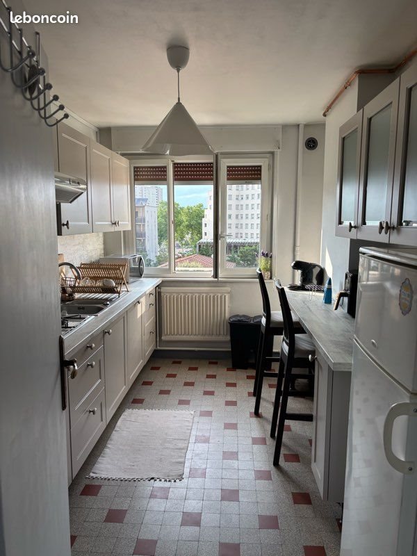Appartement à louer, 60m², Vénissieux