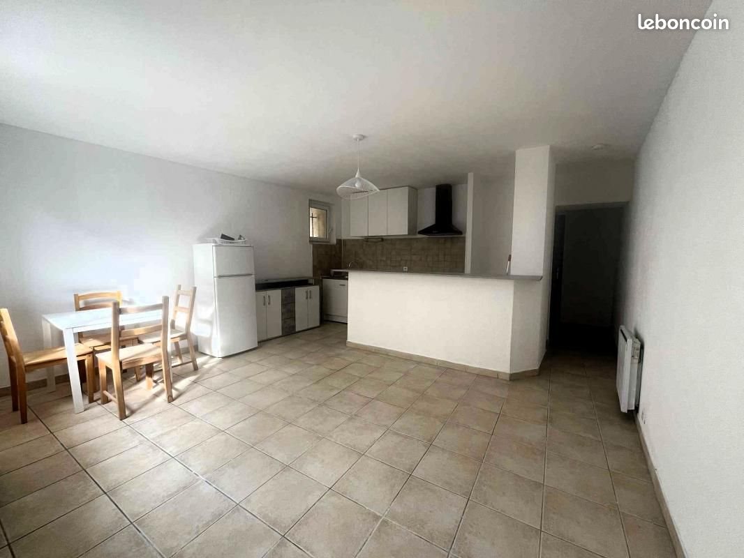 Appartement à louer, 40m², Aramon