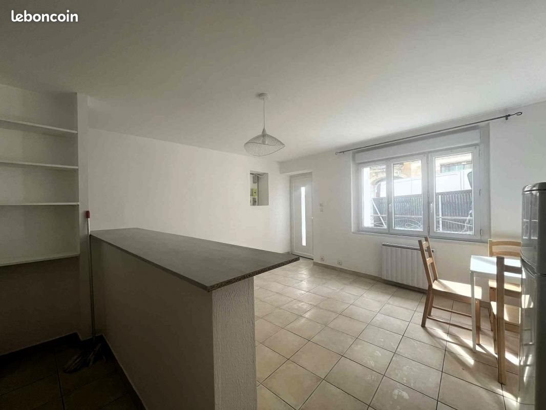 Appartement à louer, 40m², Aramon