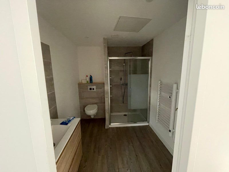 Appartement à louer, 71m², Noirétable