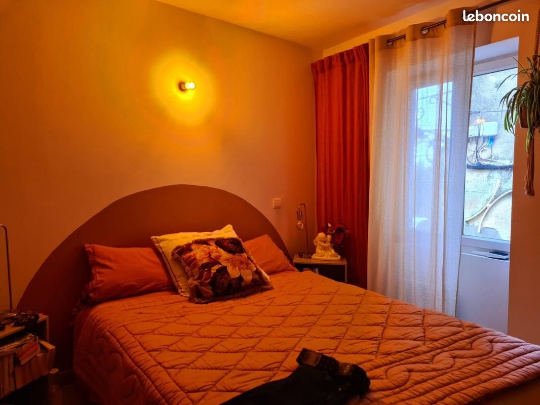 Appartement à louer, 60m², Estézargues