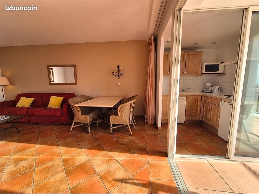 Appartement à louer, 46m², Saint-Cyr-sur-Mer