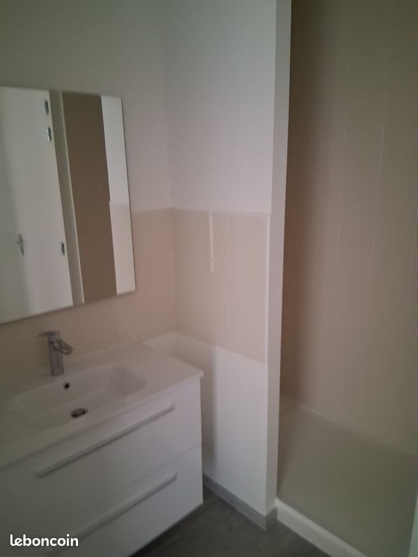 Appartement à louer, 59m², Pupillin