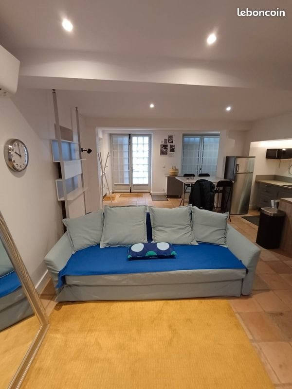 Appartement à louer, 90m², Coufouleux