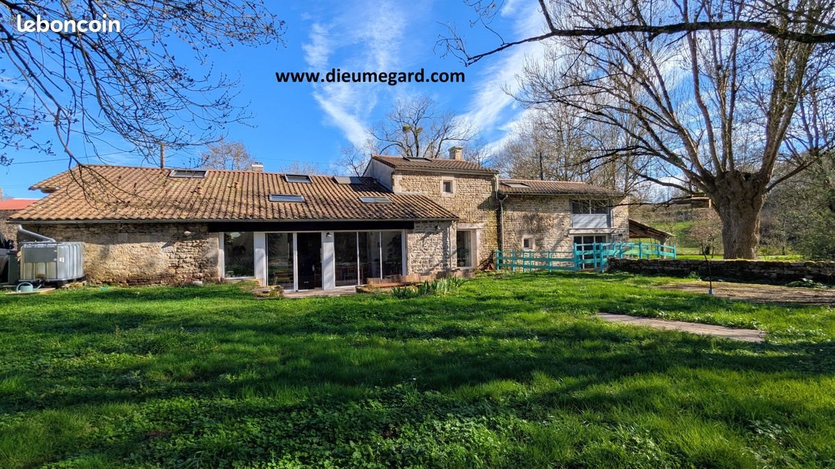 Maison à vendre, 237m², Vouillé