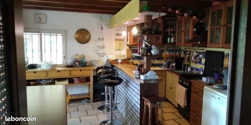 Maison à louer, 95m², Evenos