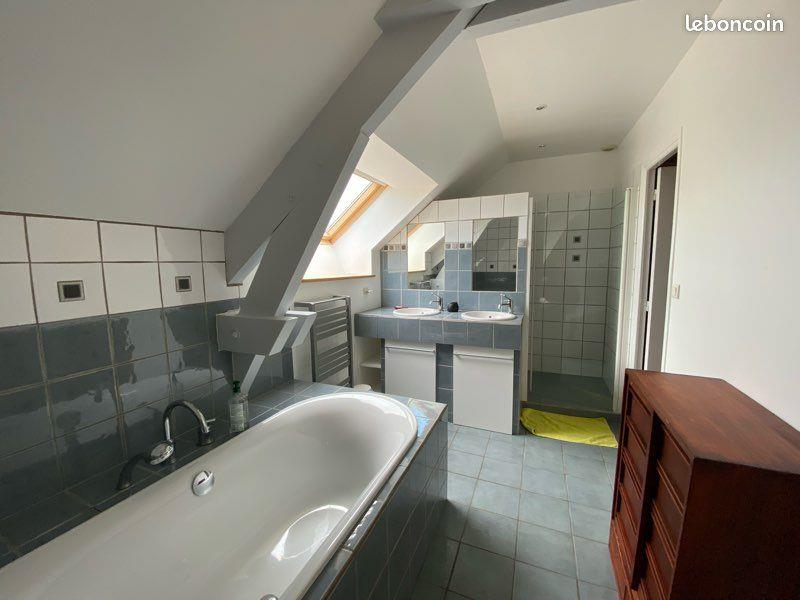 Maison à louer, 160m², Saint-Genès-Champanelle