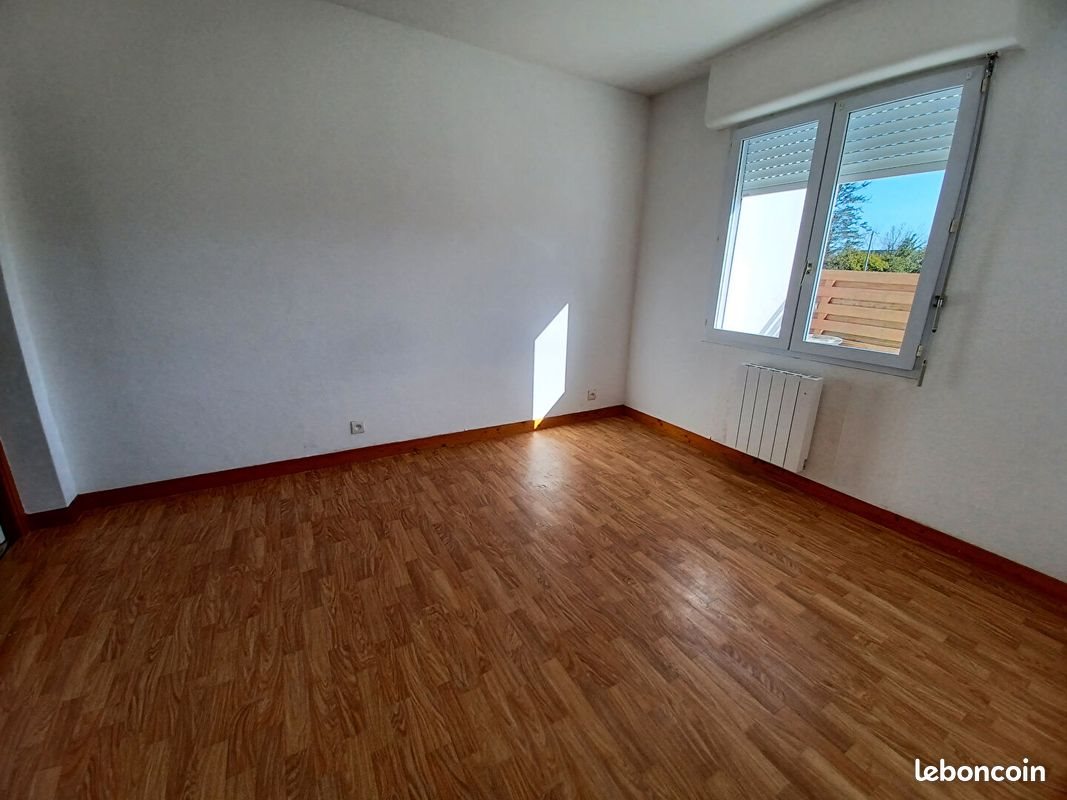 Maison à louer, 103m², Carantec