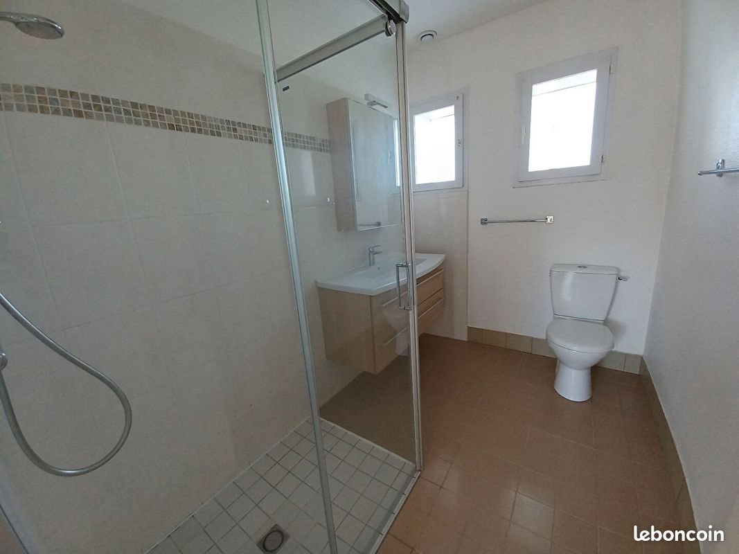 Maison à louer, 103m², Carantec