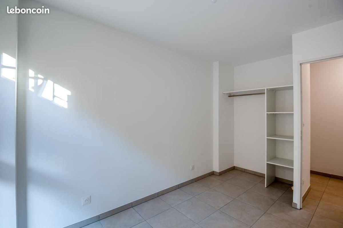 Appartement à louer, 45m², Lambesc