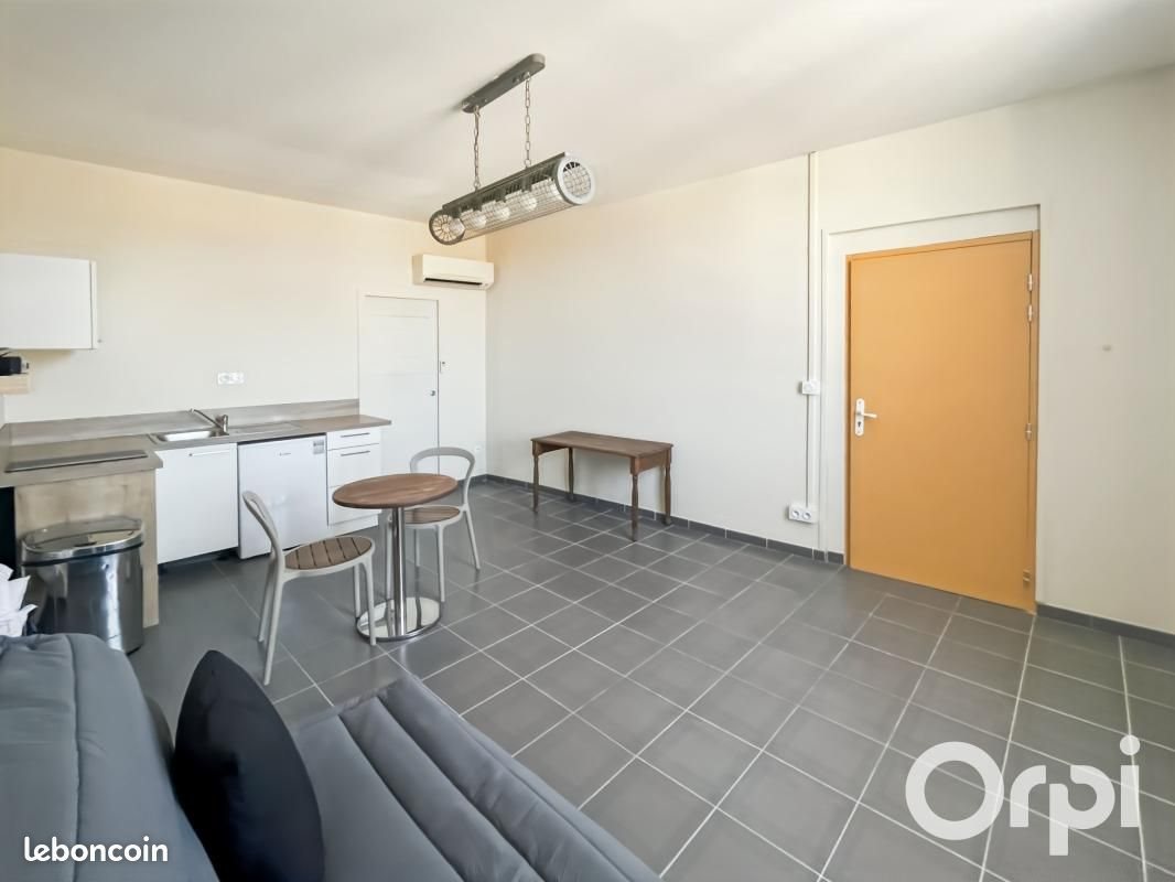 Appartement à louer, 21m², Bollène