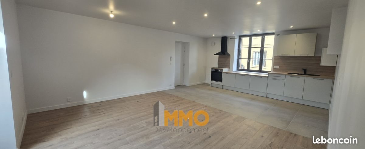 Appartement à louer, 66m², Châtillon