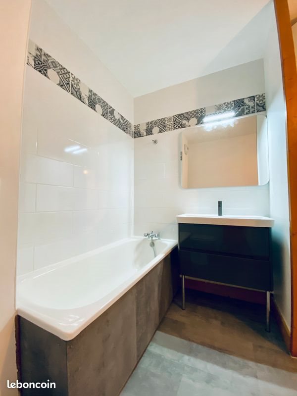 Appartement à louer, 27m², Aime