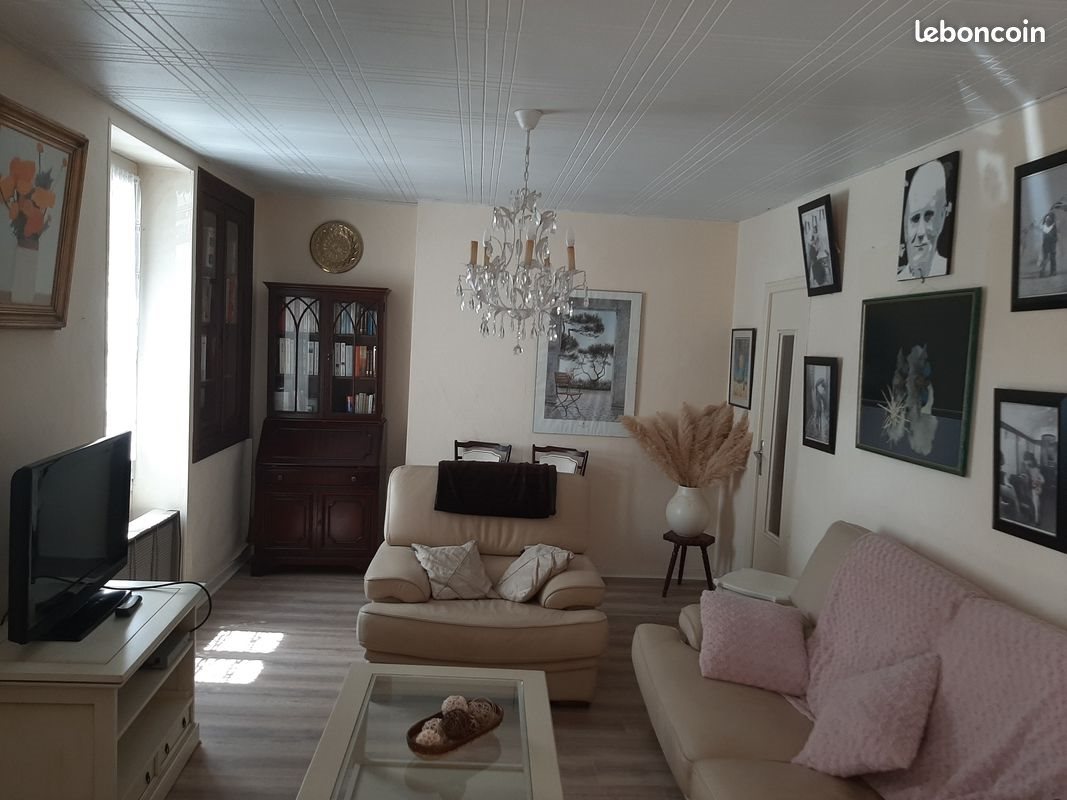 Maison à louer, 130m², Molières