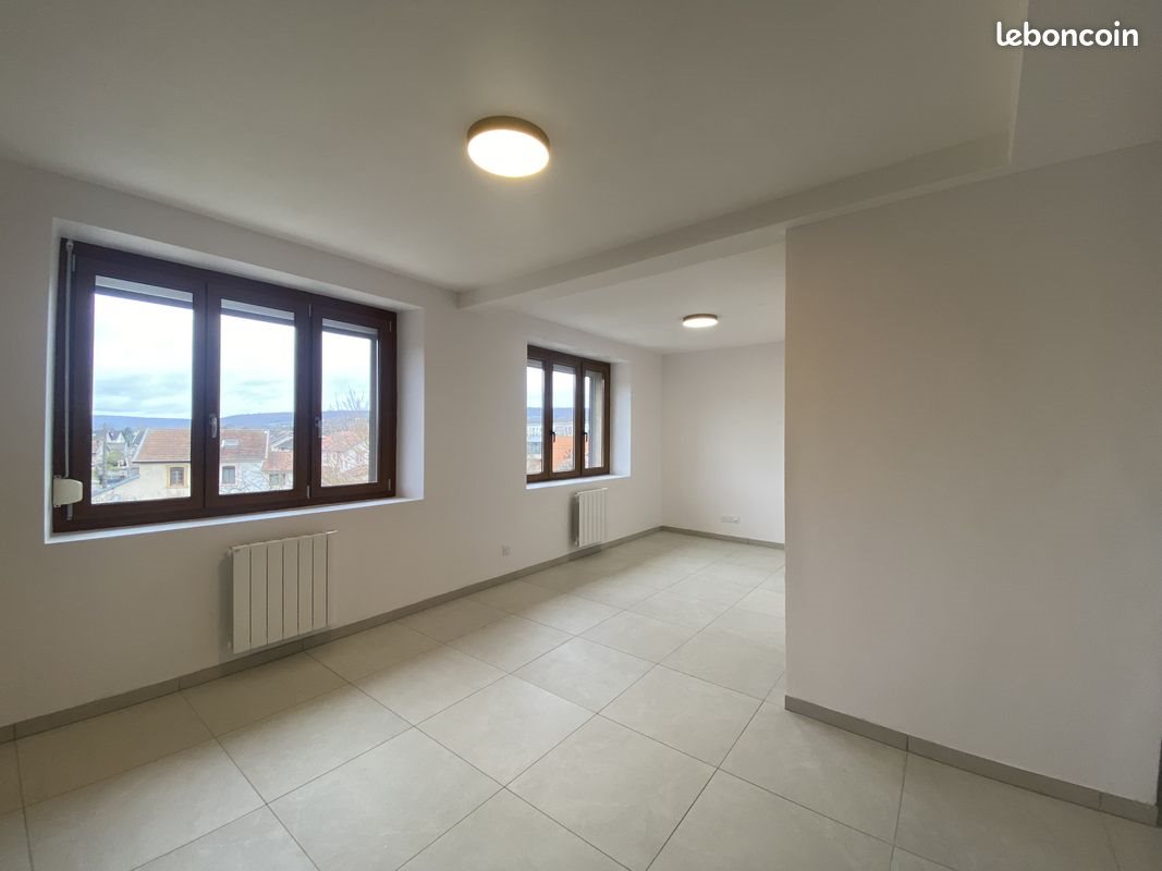Appartement à louer, 70m², Neuves-Maisons