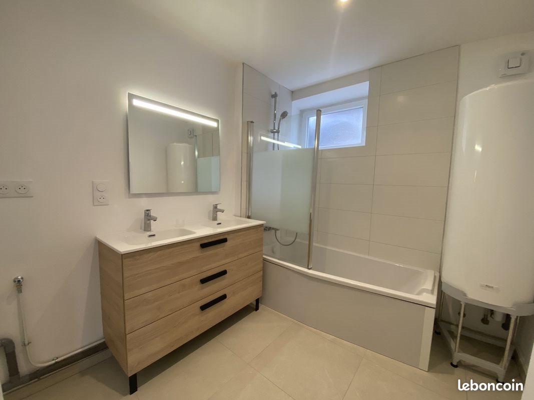 Appartement à louer, 70m², Neuves-Maisons